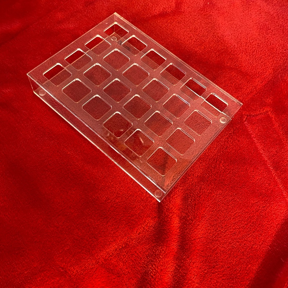 Luxe 24-Section Lipstick Insert Clear